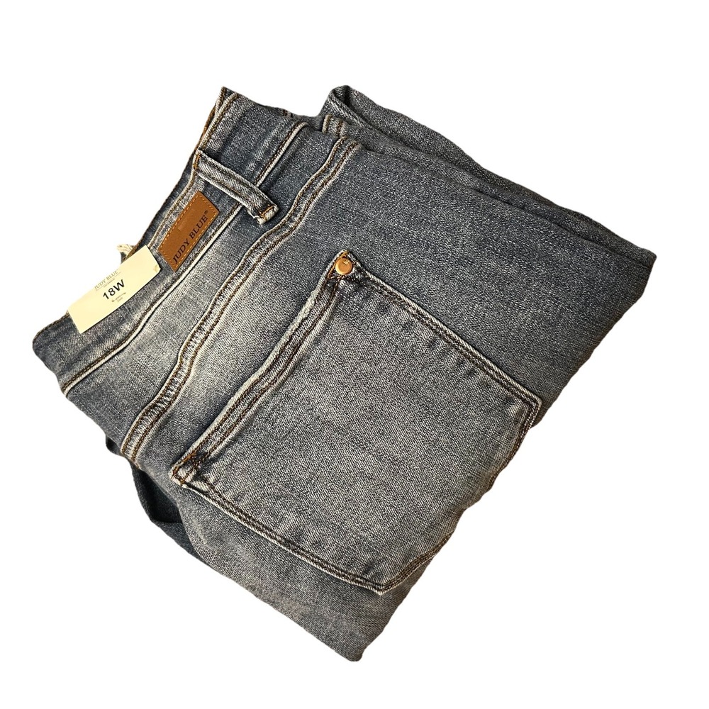 Judy Blue Jeans 18W Relaxed Fit Denim‎ Patch Mid Rise Stretchy Distressed Mom